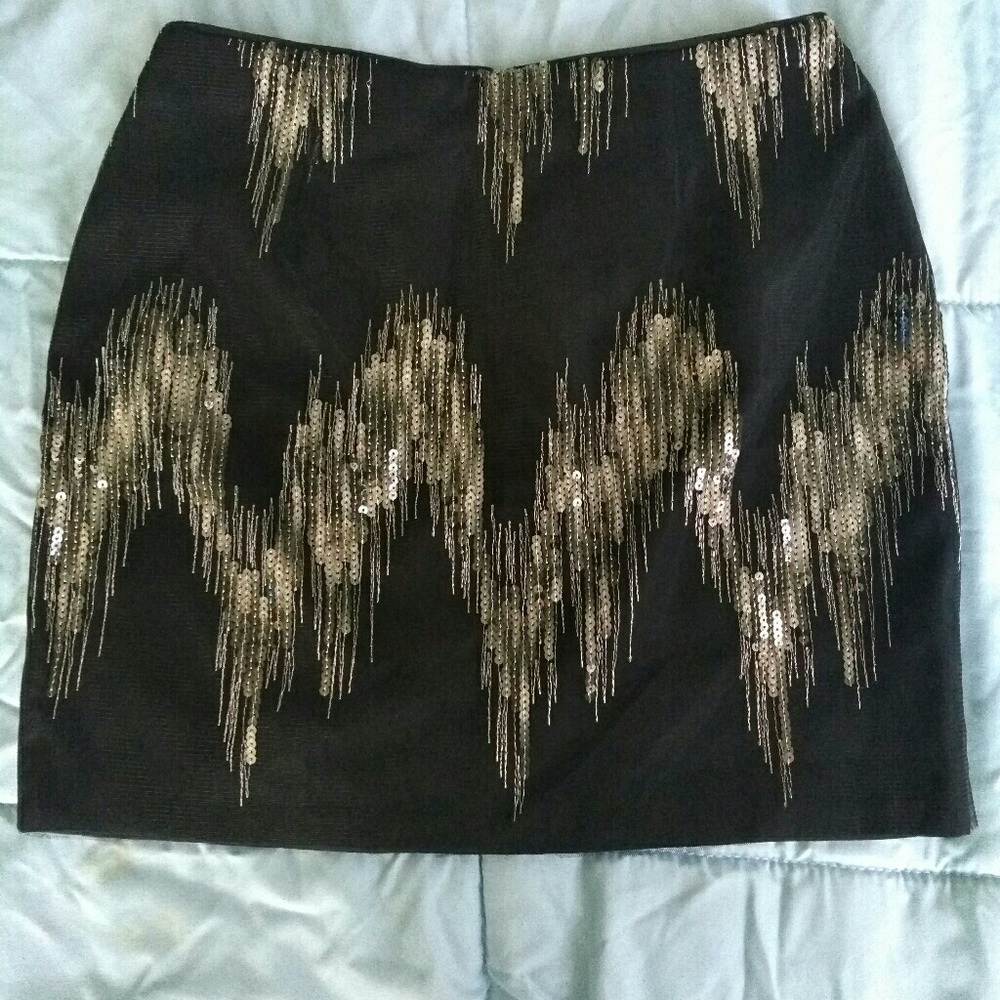 Mossimo Mini Skirt Size 6, Black w/Silver Sequins
